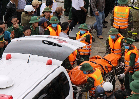 
Nhiều thi thể nạn nhân đã được tìm thấy trên vùng biển Quy Nhơn
