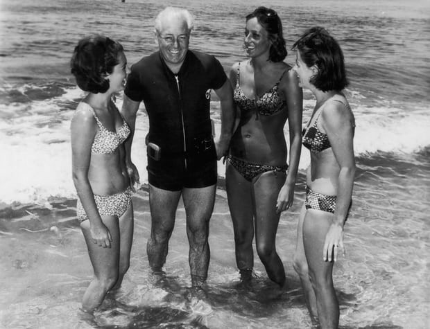 &Ocirc;ng Holt đi biển c&ugrave;ng c&aacute;c con (Ảnh: Getty)