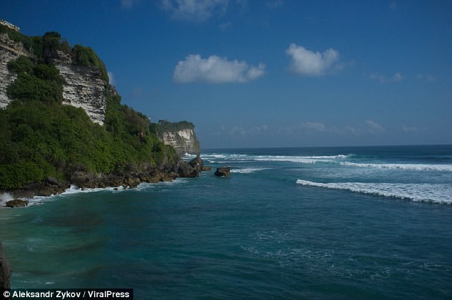 Khu vực mỏm đ&aacute; Blue Point.