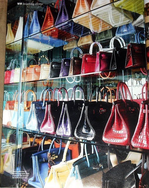 
C&ograve;n đ&acirc;y l&agrave; tủ t&uacute;i x&aacute;ch Hermes đ&igrave;nh đ&aacute;m của mẹ Jamie Chua.
