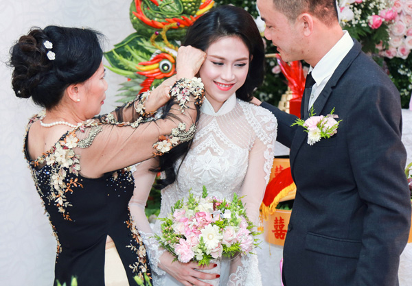 Hoa hậu Đông Nam Á 2014 Thu Vũ từng có lễ đính hôn hoành tráng nhưng cũng chia tay.