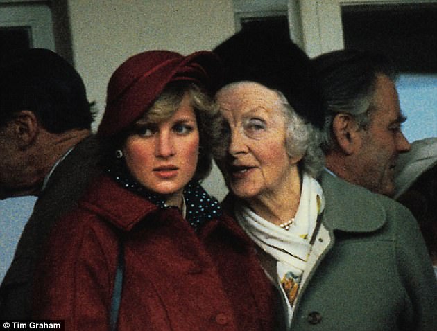 
Bà của Công nương Diana đã giấu kín bí mật về tính cách của cháu gái mình.
