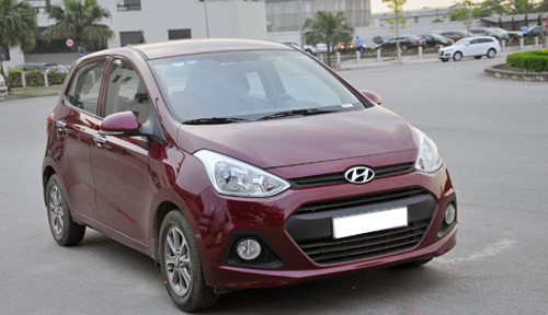 Hyundai i10 cũ thường là xe nhập khẩu Ấn Độ kích thước dài 3.765 mm, rộng 1.660 mm, cao 1.520 mm có mức tiêu thụ nhiên liệu khoảng 6 lít/100 km.