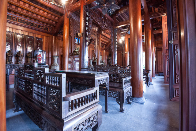Nội thất trong căn nhà truyền thống cũng được làm công phu, đắt đỏ với lối kiến trúc cổ truyền tạo nên sự hài hòa, ấn tượng. Ảnh: KTS Nguyễn Giang