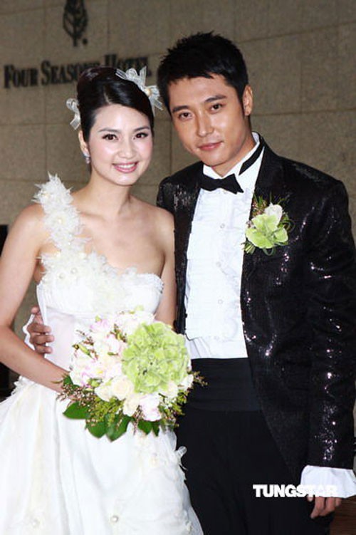 Trương Đan Phong và người vợ lớn hơn anh 10 tuổi.