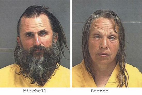 Mitchell và Barzee sau khi bị bắt. (Ảnh: Internet)