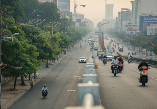 Đường Cộng Hoà (quận Tân Bình) không còn cảnh ùn ứ kéo dài.