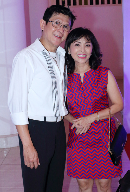 
Diễn viên Bảo Trí và nhiều nghệ sĩ dự tiệc cưới của Phương Hằng - Anh Tâm.
