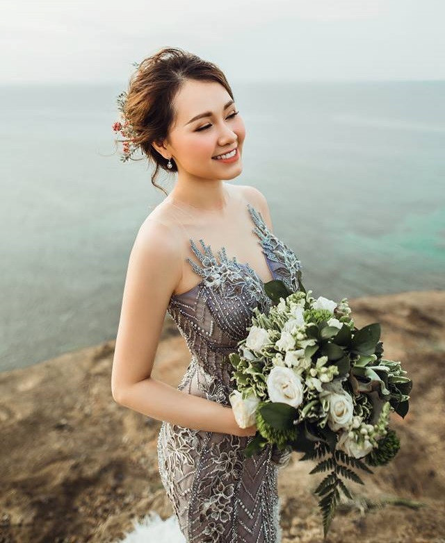 Vẻ đẹp quyến rũ của bà xã thành viên nhóm La Thăng một thời.