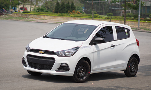 Kích thước và mức tiêu hao nhiên liệu tương tự như xe Kia Morning và Chevrolet Spark.