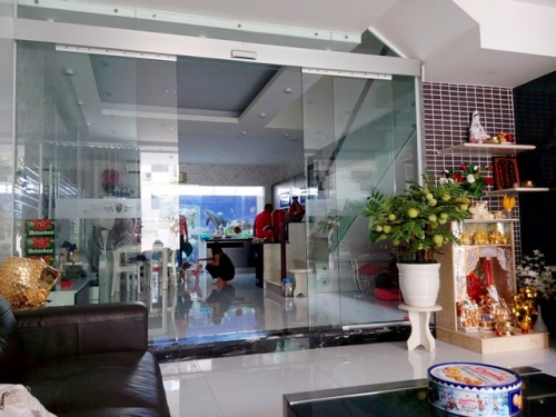 Một góc nhà đẹp , rộng rãi và hiện đại trong căn hộ của Trấn Thành.
