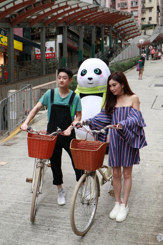
Bích Hà khi&ecirc;́n nhi&ecirc;̀u người ngỡ ngàng vì vẻ đẹp tu&ocirc;̉i 51.
