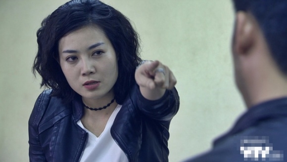 Thanh Hương được biết đến nhiều hơn khi đóng con gái ông trùm Phan Quân trong phim Người phán xử.