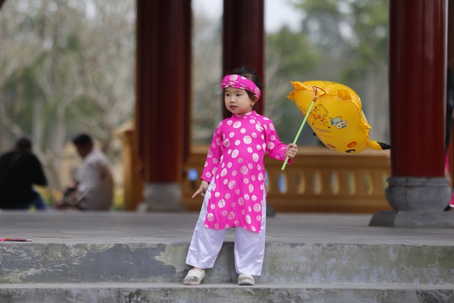  Khoảnh khắc đ&aacute;ng y&ecirc;u của trẻ rất kh&oacute; để ghi v&agrave;o ảnh. Ảnh: Đ&igrave;nh Chiến. 