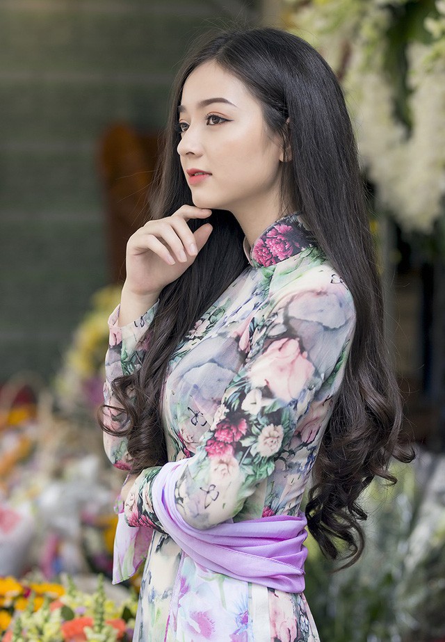 Dưới đây là một số hình ảnh khác của Quỳnh Trâm