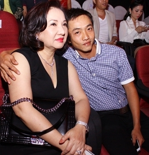 Mẹ của Cường Đô la nổi tiếng là người đàn bà thép.