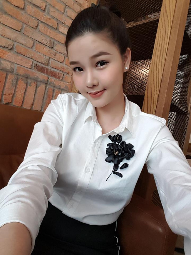 Sau đó, cô nhanh chóng lấy lại được vóc dáng thon gọn, và đặc biệt nhất là vẻ mặt trông có sức sống hơn.