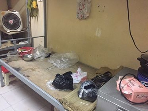 Ngay cả c&aacute;c nữ sinh cũng sống bừa bộn thế n&agrave;y 