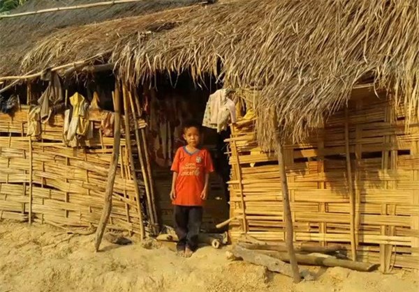 Căn nhà được cho là của một người phụ nữ khác trong bản, không phải nhà em Viễn.