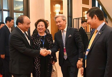 
Thủ tướng gặp gỡ các nhà đầu tư khu vực châu Á- Thái Bình Dương. Ảnh Q. Hiếu
