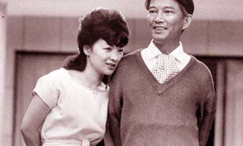 
Bà Trần Lệ Xuân cùng chồng - ông cố vấn Ngô Đình Nhu.
