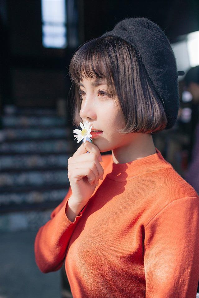 Với cô nàng 9x này mà nói thì thanh xuân của phụ nữ vốn ngắn ngủi, nếu có thể, cứ chiều chuộng bản thân là làm điều mình muốn.