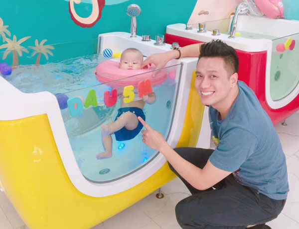 Việt Anh muốn dành nhiều thời gian hơn cho con trai nhỏ của mình sau những sóng gió.
