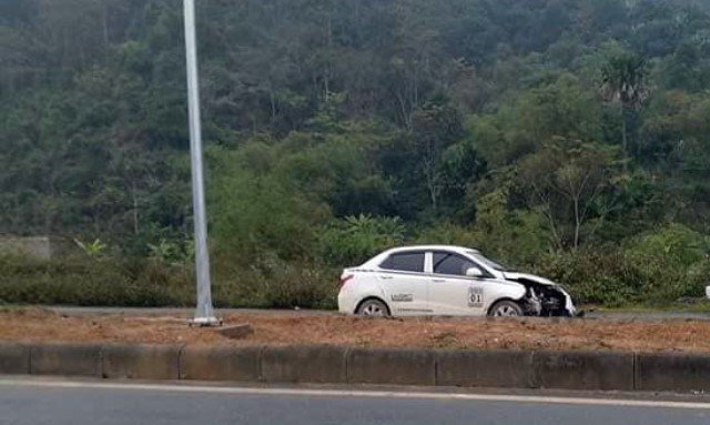 
Chiếc xe Hyundai sau tai nạn.
