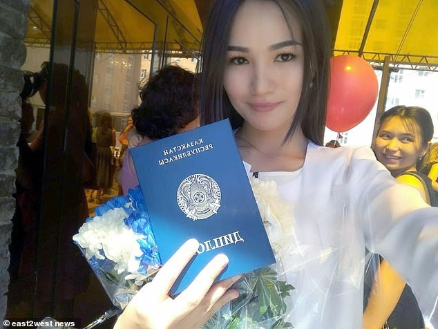 C&ocirc; g&aacute;i mới tốt nghiệp trường đại học y.