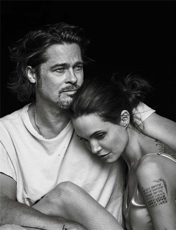 Cuộc tình đẹp như mơ của Angelina Jolie và Brad Pitt vẫn kết thúc bằng một tờ đơn ly hôn lạnh lùng.