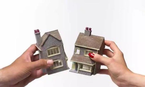 
Người chồng định tung hoả m&ugrave; trong việc tranh chấp t&agrave;i sản, kh&ocirc;ng ngờ kh&ocirc;ng được quyền nu&ocirc;i con m&agrave; t&agrave;i phải chia t&agrave;i sản cho vợ. Ảnh: Sina.
