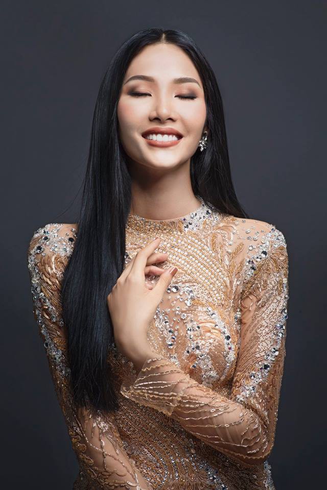 Hiện giờ, cô đang rất hài lòng với nhan sắc của mình.