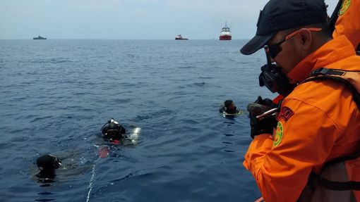 Hoạt động cứu hộ đang diễn ra để tìm kiếm chiếc máy bay Lion Air rơi xuống biển hôm 29.10