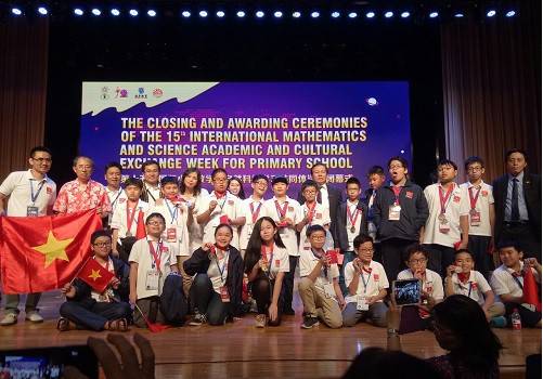 23/23 thí sinh của đoàn Việt Nam tham dự IMSO 2018 đều đạt giải.