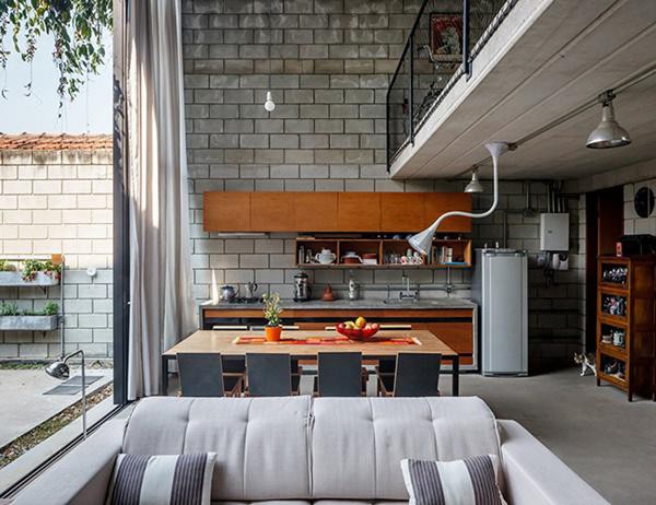 
Phòng khách liền nhà bếp tạo một không gian sống tiện nghi
