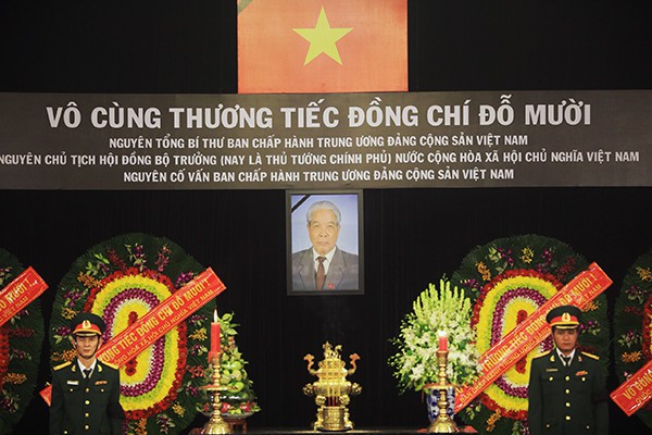 
Lễ truy điệu nguyên Tổng bí thư Đỗ Mười tại TP HCM
