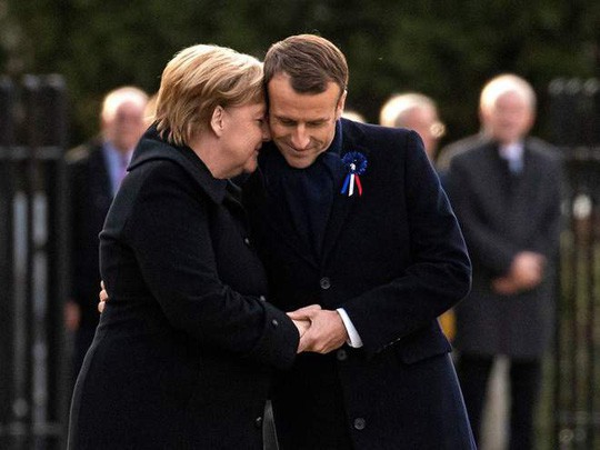 Lần đầu tiên kể từ năm 1940, lãnh đạo Pháp và Đức gặp nhau tại di tích lịch sử Compiègne, nơi Pháp và Đức ký hiệp ước đình chiến vào năm 1918. Ảnh: EPA