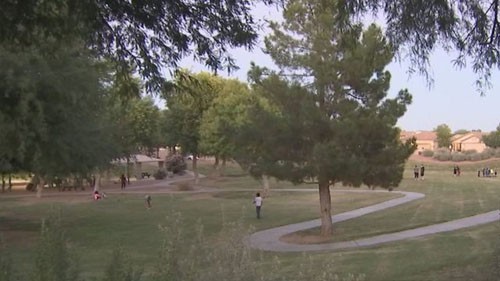 C&ocirc;ng vi&ecirc;n ở bang Arizona, Mỹ, nơi xảy ra sự việc. Ảnh: Fox.