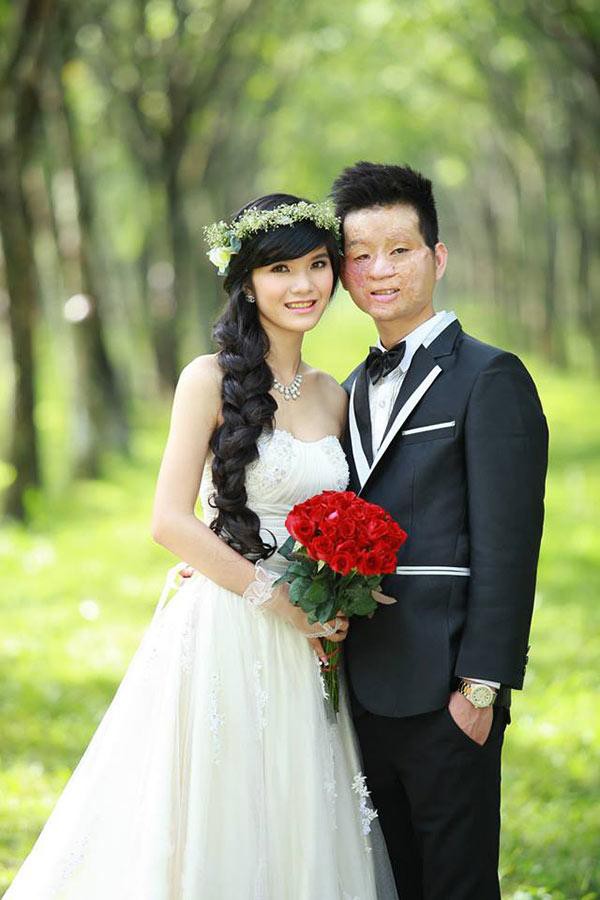 Đám cưới của Thu Hiền - Trần Lâm từng gây bão mạng xã hội năm 2014.
