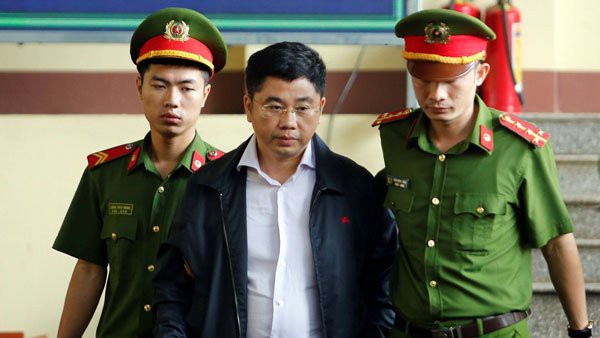 
Nguyễn Văn Dương tại phiên tòa xử vụ đánh bạc ngàn tỷ

