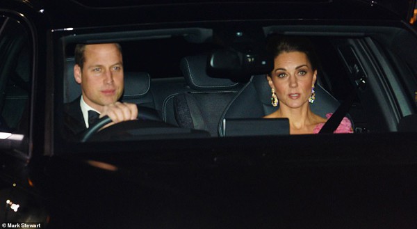 
Vợ chồng hoàng tử William và công nương Kate.
