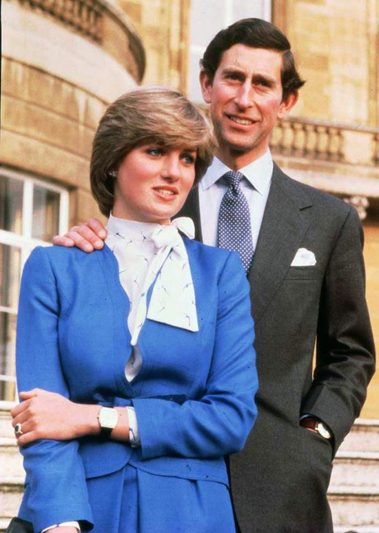 Thái tử Charles và Diana đính hôn năm 1981. Ảnh: UK Press.