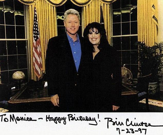 
 Monica Lewinsk và Tổng thống Bill Clinton
