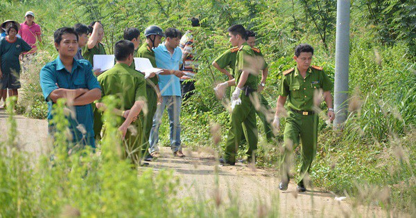 
Công an khám nghiệm 1 vụ án trước đó. Ảnh: P.B
