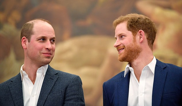 Hai anh em Hoàng tử William và Harry xảy ra căng thẳng, mâu thuẫn.