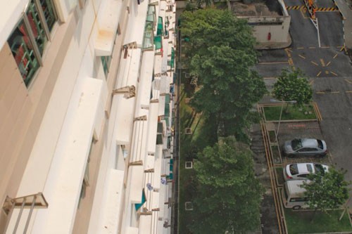 Khu chung cư nơi xảy ra sự cố. Ảnh: Straits Times.