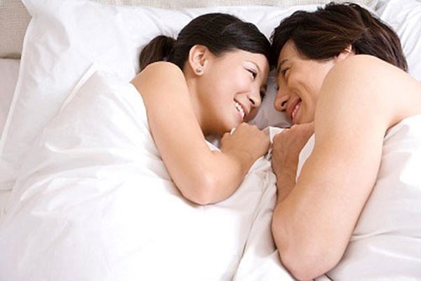 Các nghiên cứu chỉ ra rằng, một cặp vợ chồng cảm thấy hạnh phúc khi có quan hệ tình dục thường xuyên. Nhưng vấn đề, thường xuyên là bao nhiêu?