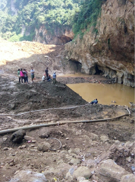 
Lò vàng bị sập cách thị trấn trung tâm xã Thanh Hà gần 10km
