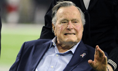 Cựu tổng thống George H.W. Bush trong một sự kiện đầu năm 2017. Ảnh: Reuters.