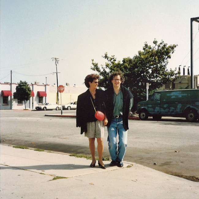 Vợ chồng họ đã gặp nhau và quyết định đến Anh tạo dựng sự nghiệp.